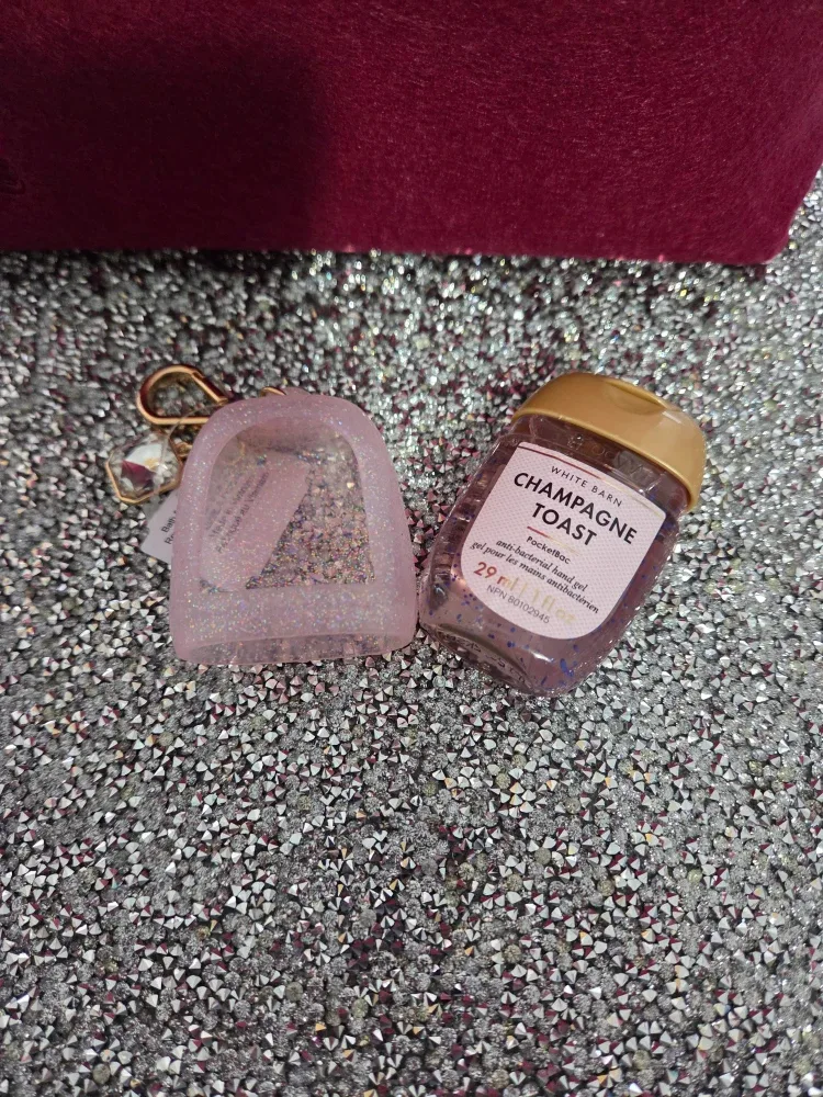 NWT Bath & Body Works Champagne Toast Gift Set image indicator(6)