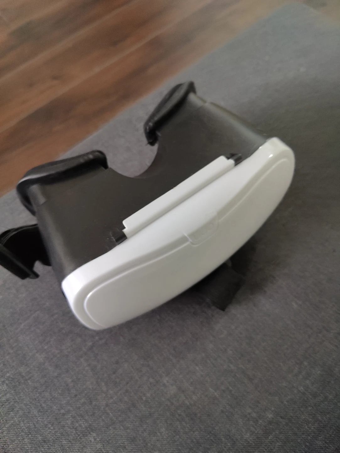 onn. Virtual Reality Smartphone Headset - photo 2