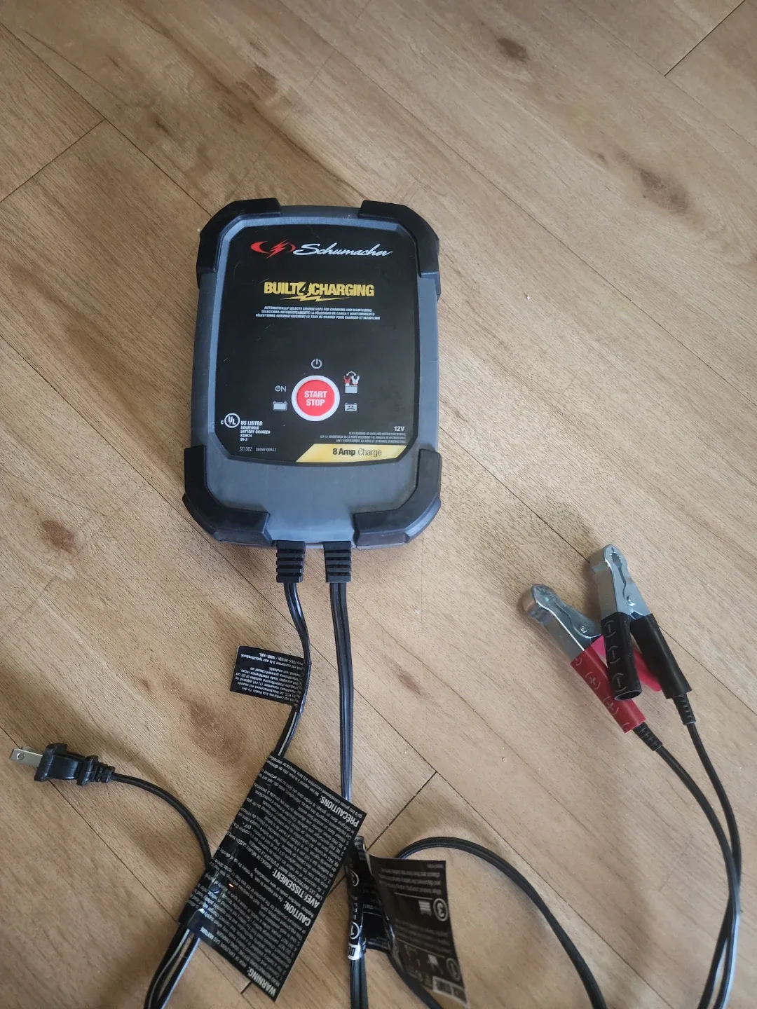 Schumacher Built-in Charging 8 Amp Charger