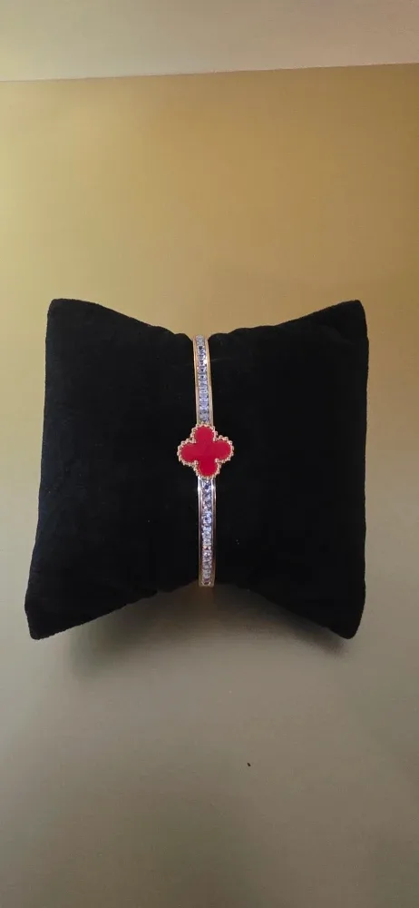 C. Design Bangle Bracelet - Red image indicator(4)