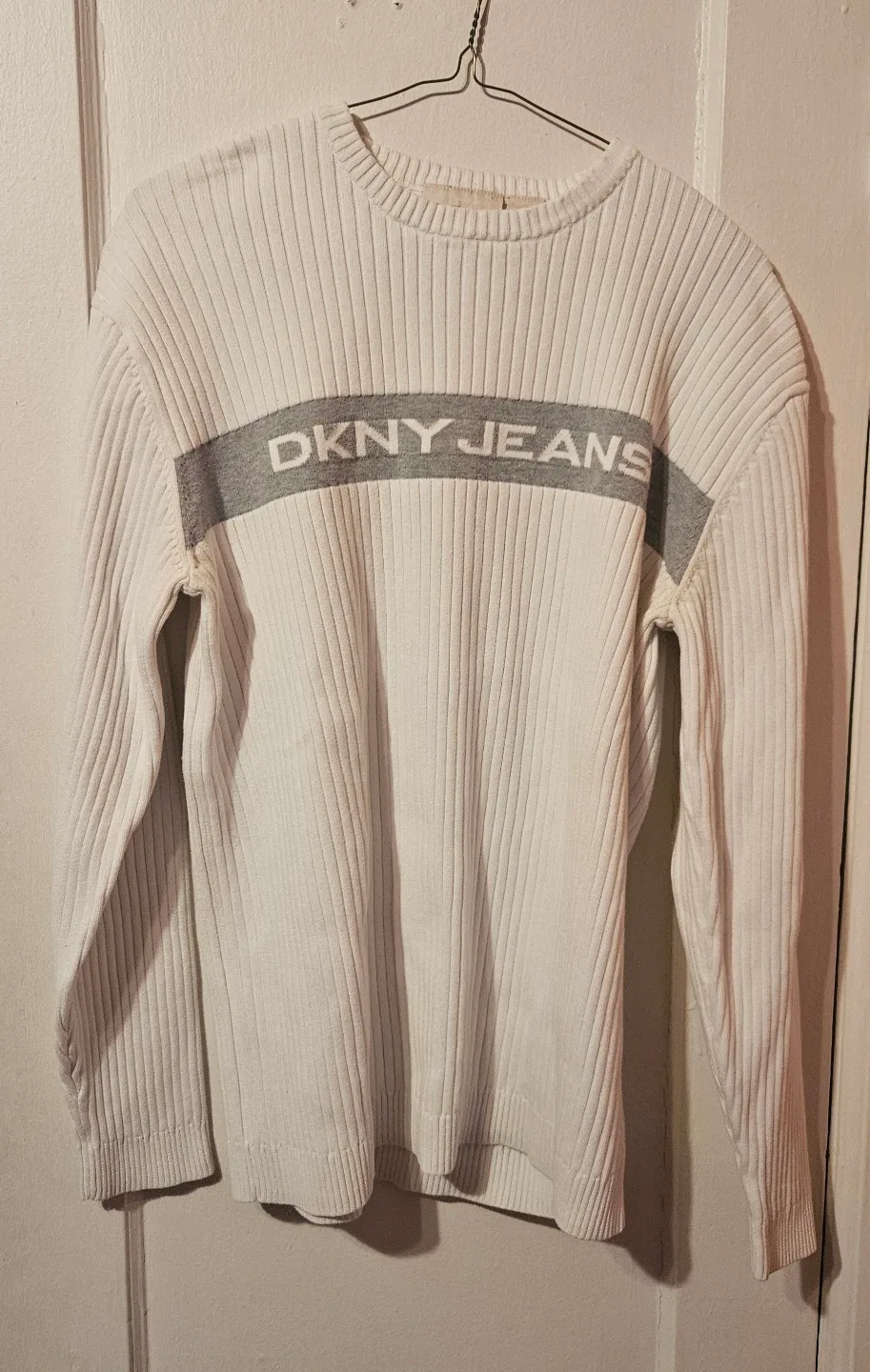 MEN'S DKNY SWEATER