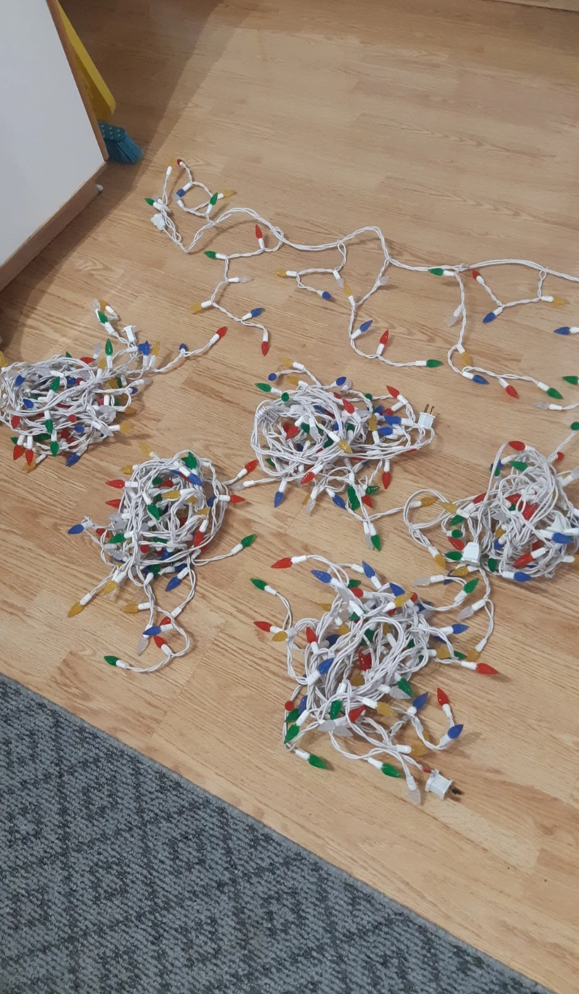 (6)Strings Of Outdoor Icicle Lights - photo 2
