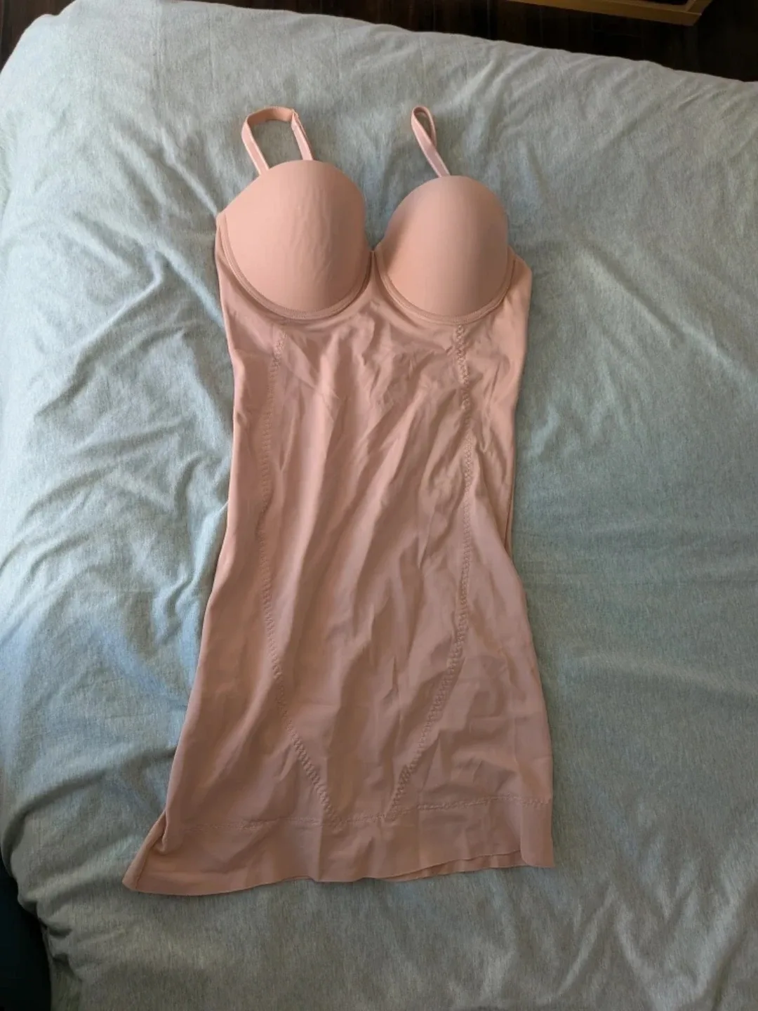 La Vie En Rose Shaping Under Dress shape wear image indicator(2)