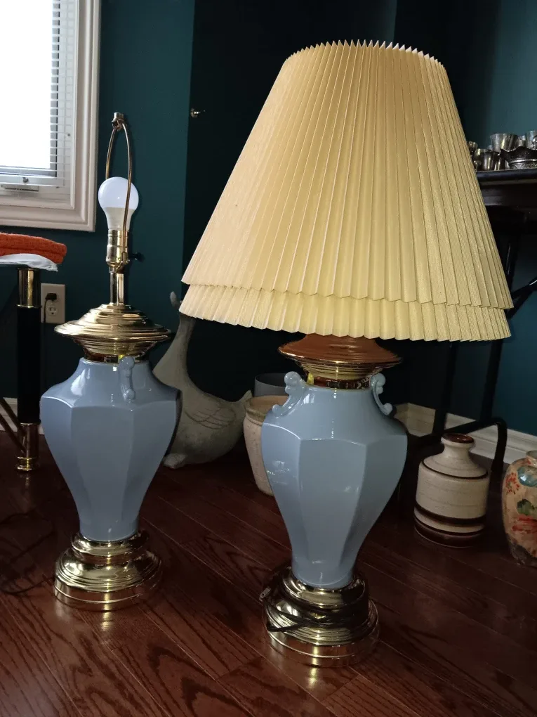 Lamps and more  ESTATE SALE image indicator(2)