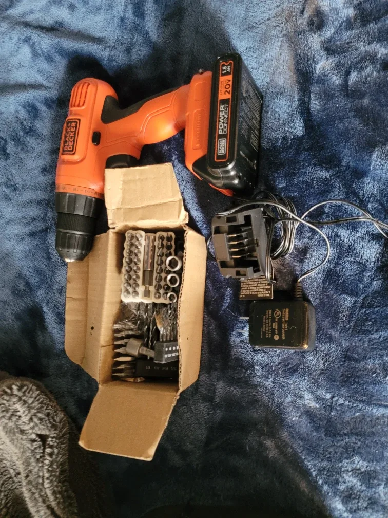 Black+Decker 20V Cordless Drill Kit