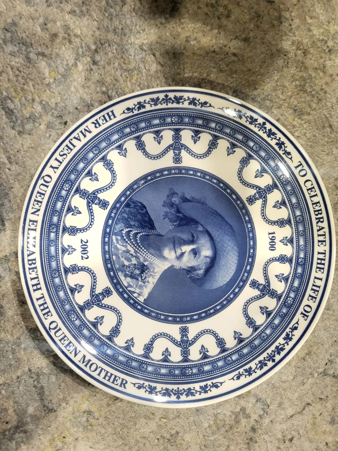 Wedgwood Daily Mail Queen Mother Plate