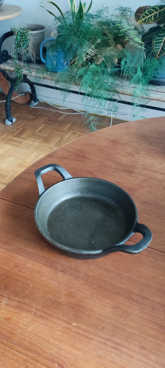 Cast Iron Pan - photo 2