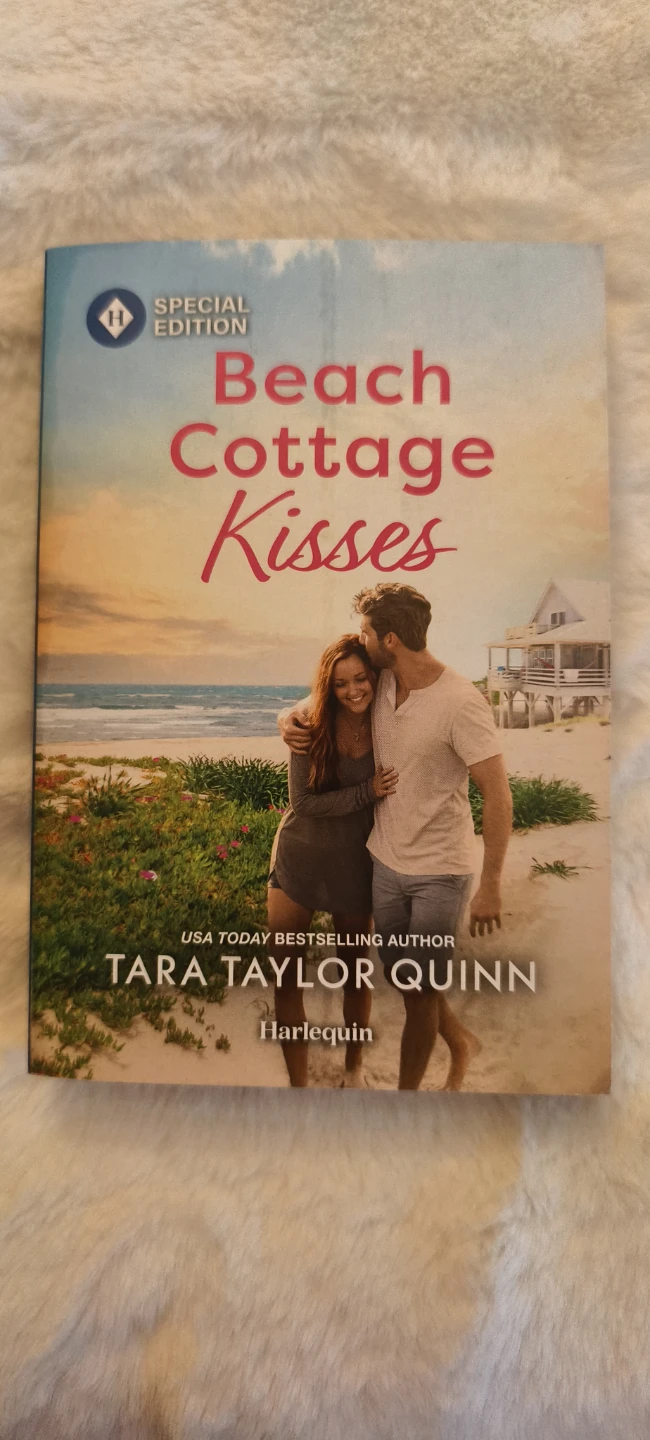 Beach Cottage Kisses by Tara Taylor Quinn