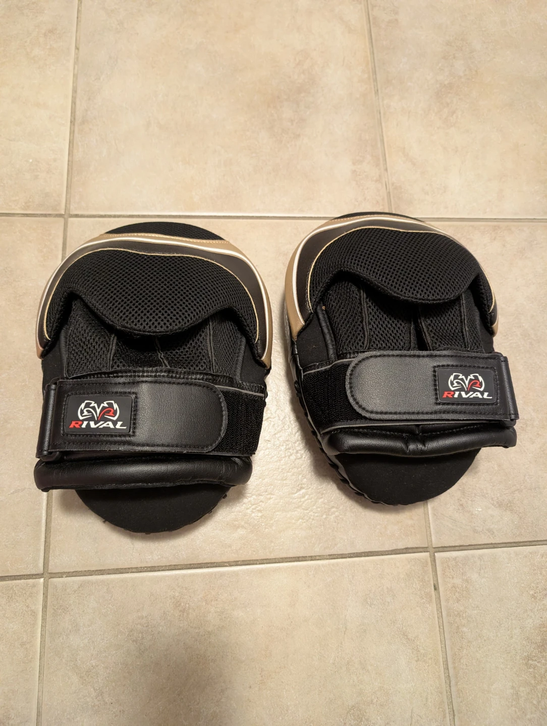 Rival D3O Intelli-Shock Focus Mitts - photo 3