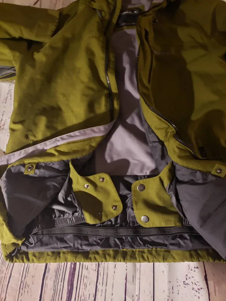 O'Neill Olive Green Jacket #Cleanout image indicator(3)