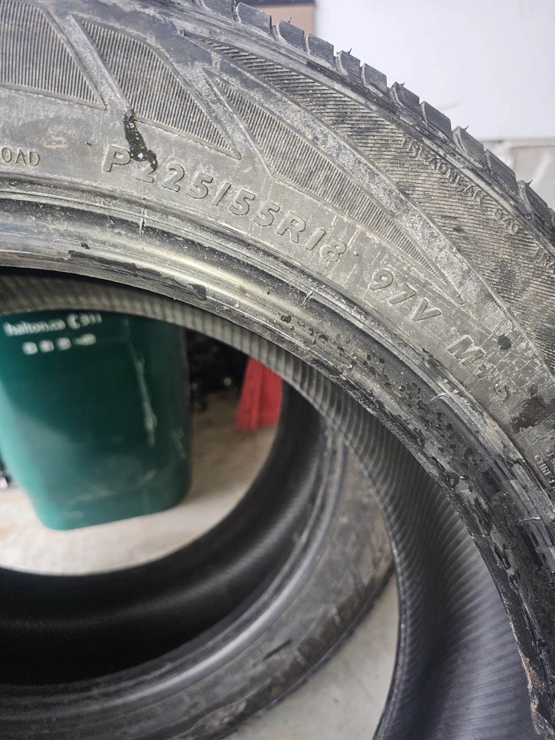 2X225/55/R18 Dunloop sport 7000 as all season tires 2 only