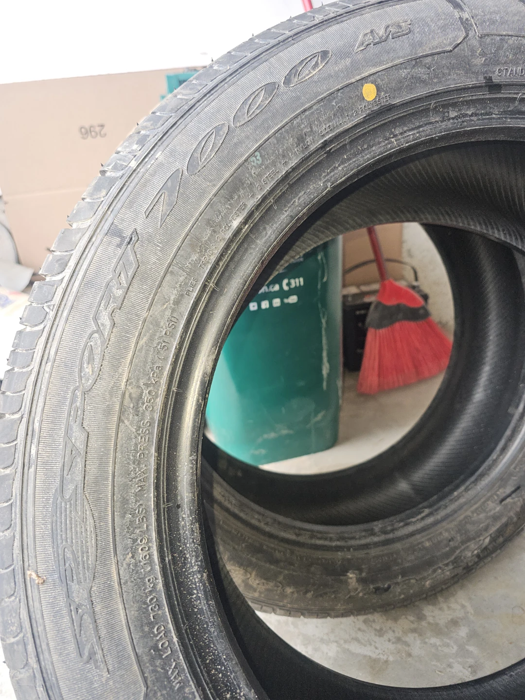 2X225/55/R18 Dunloop sport 7000 as all season tires 2 only - photo 4