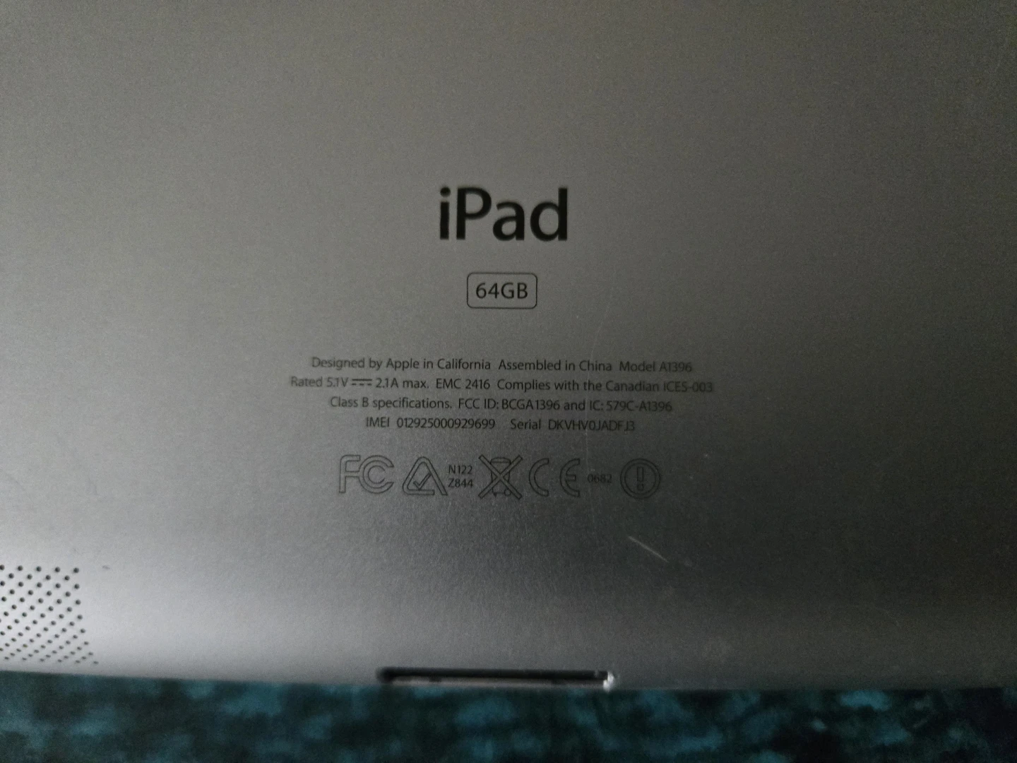 Apple iPad 2- A1396 (Locked) - photo 3
