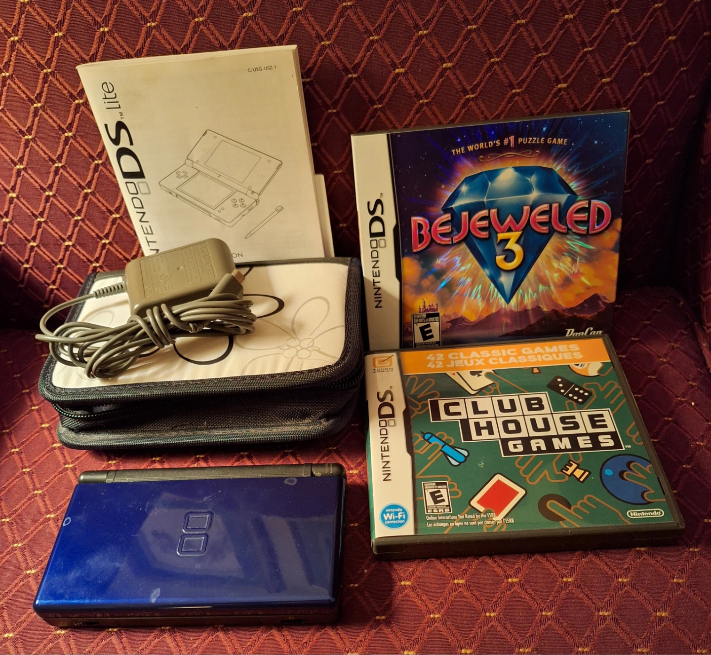 Nintendo DS Lite plus 2 Games - photo 2