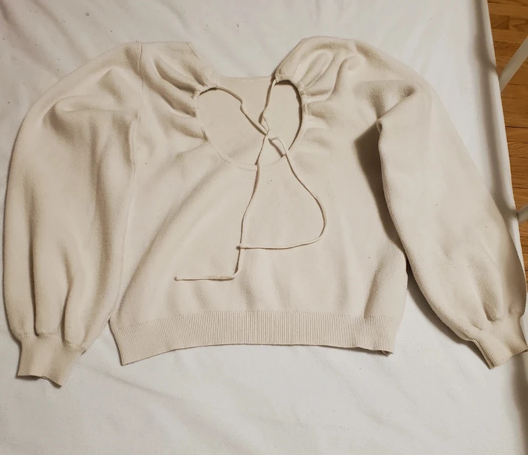 Cream-coloured Tie-Back Sweater - photo 2