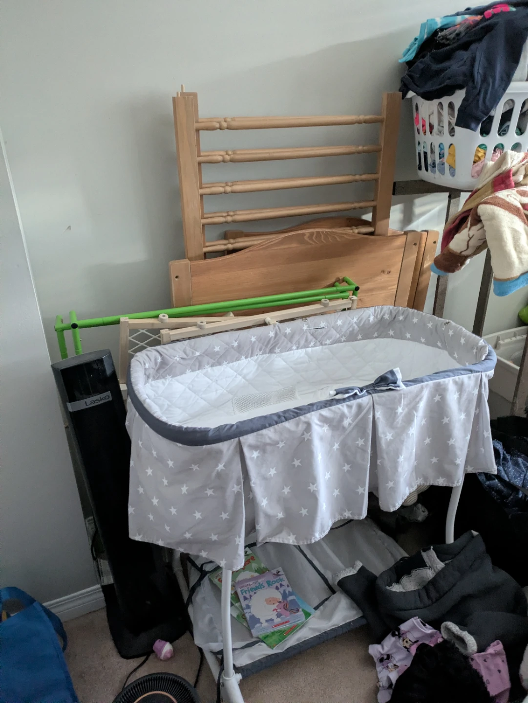 # Clean-out Bassinet - Star Pattern - photo 3