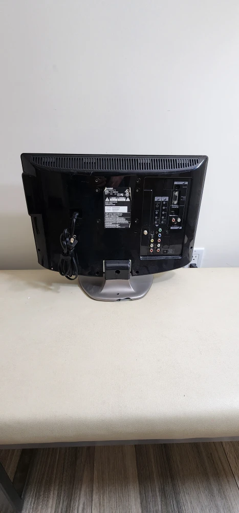 Sharp Aquos LCD Color TV #Cleanout - photo 4
