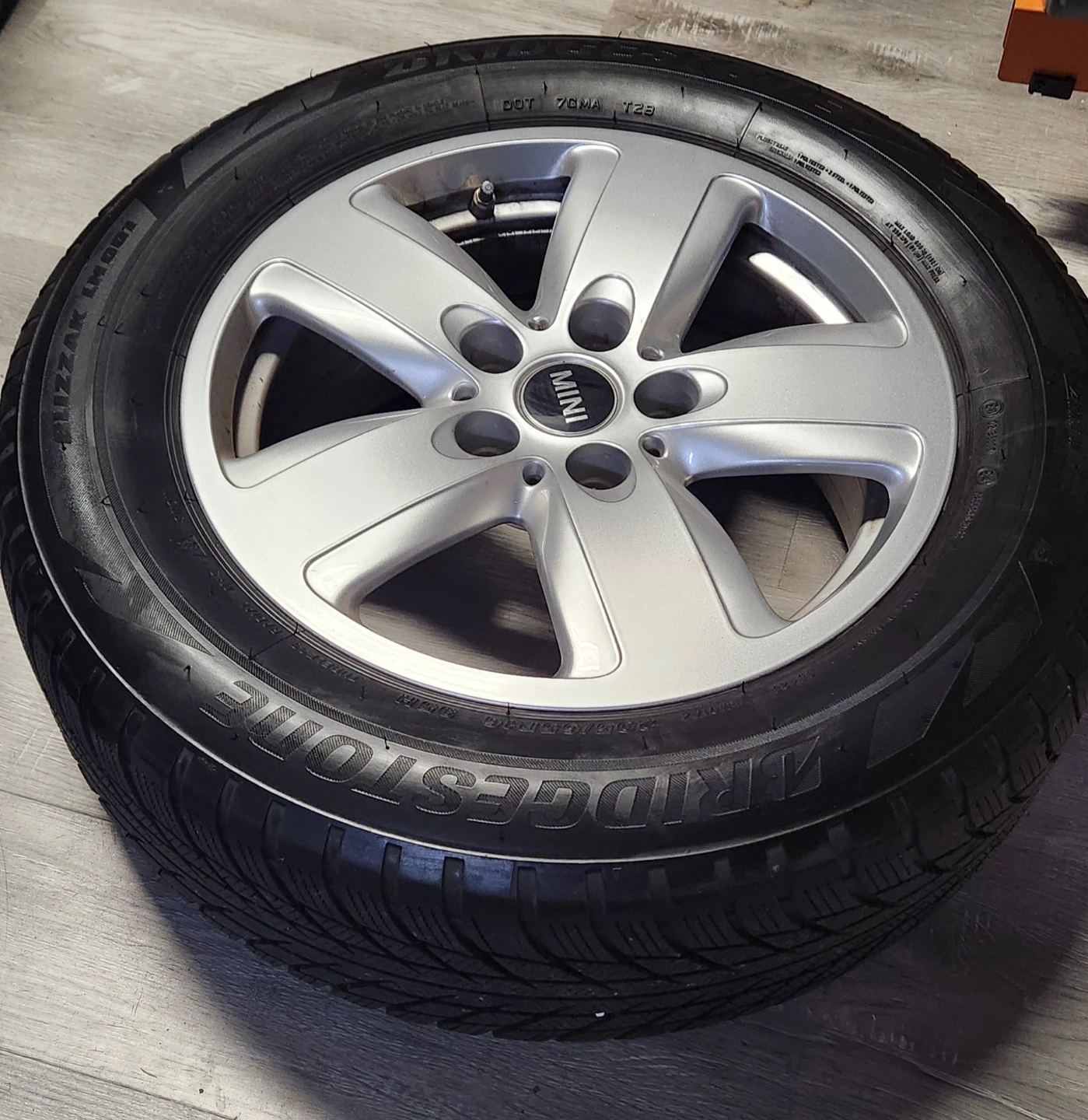 BMW OEM 17" WINTER RIMS AND TIRES - GREAT CONDITION - photo 2