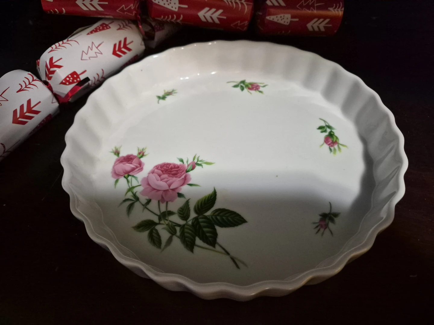 Floral Ceramic Pie Plate & Glass Serving Dishes - photo 2