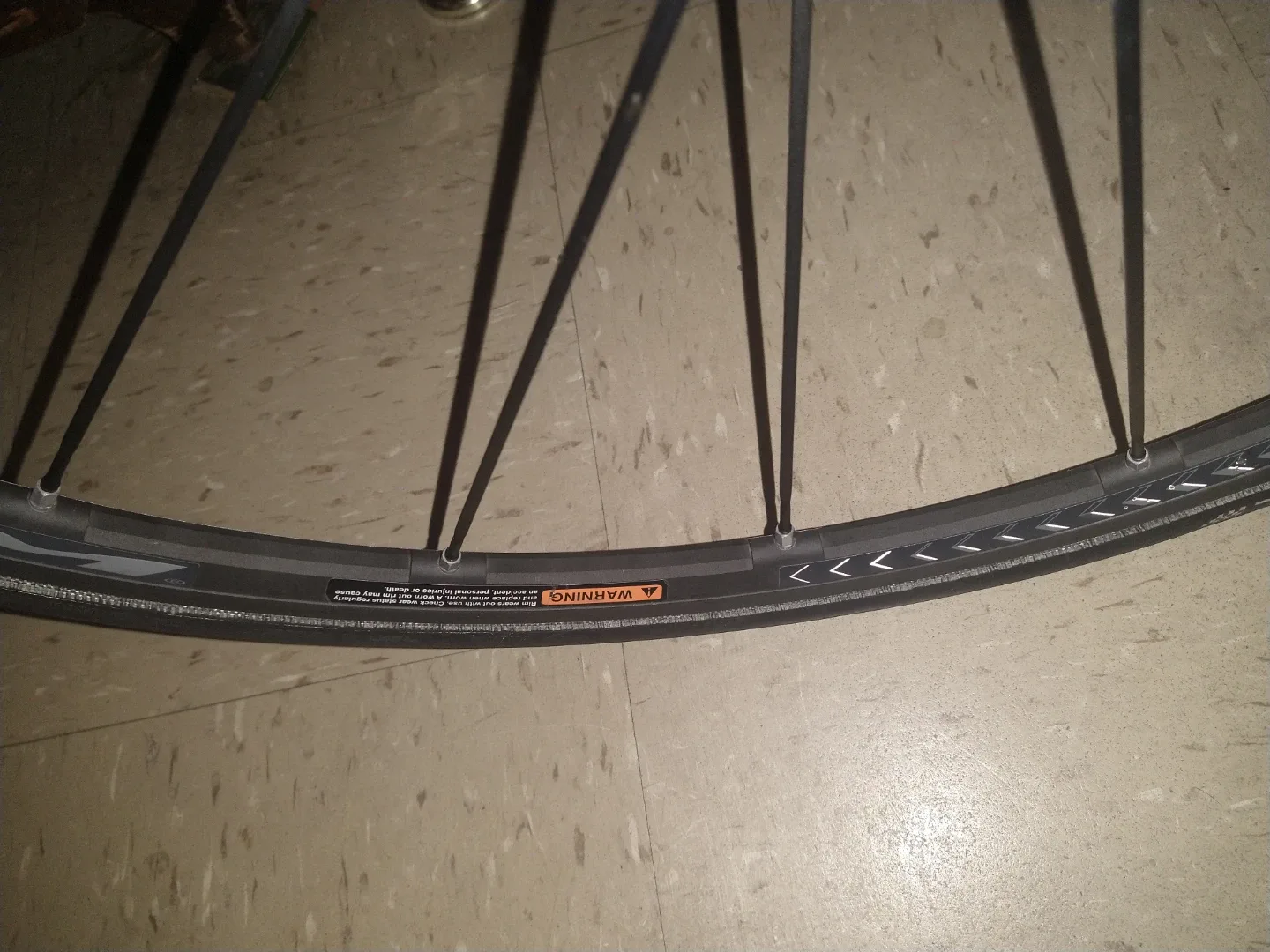 Fulcrum zero nite clincher wheels 700c, with extra image indicator(7)
