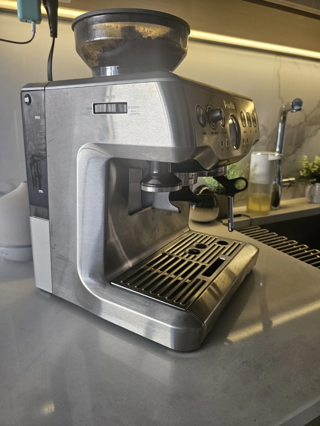 Breville Barista Express Espresso Machine - photo 5