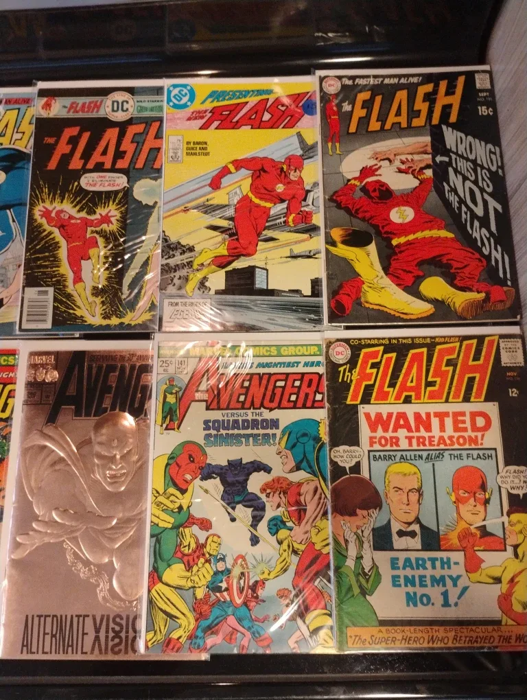 Comic book lot. image indicator(3)