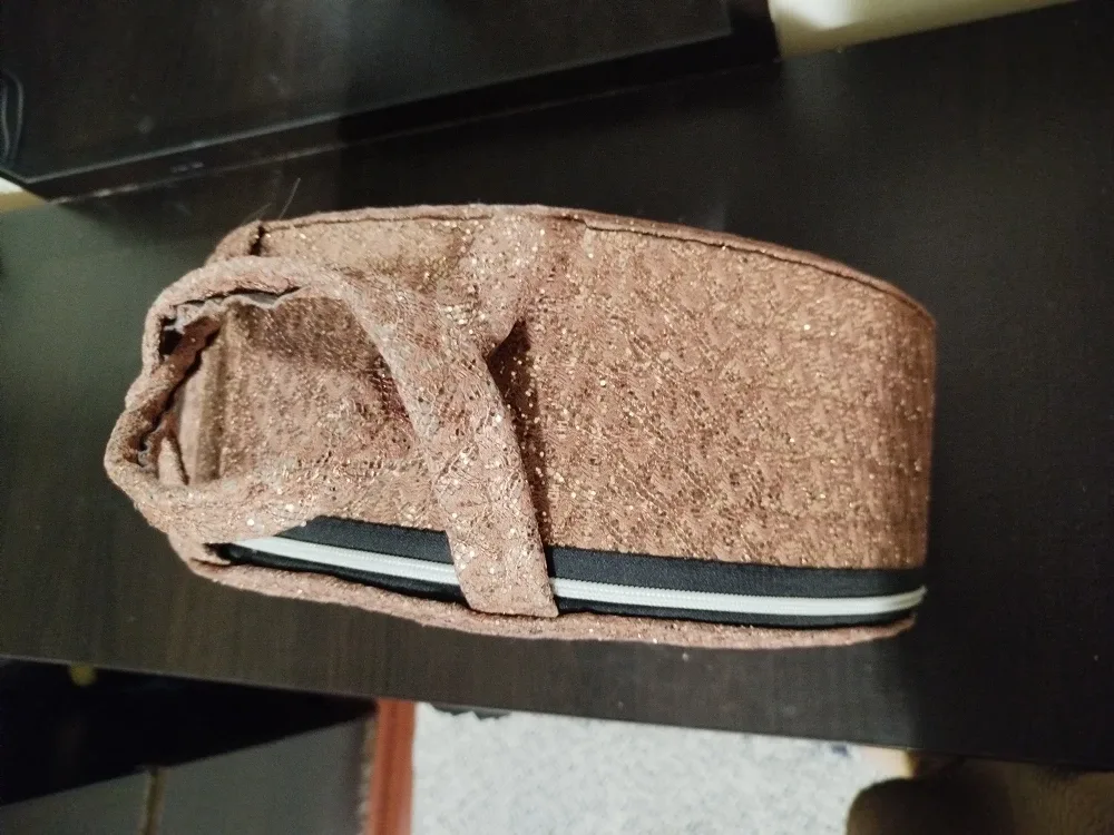 Versace Glitter Cosmetic Bag image indicator(2)