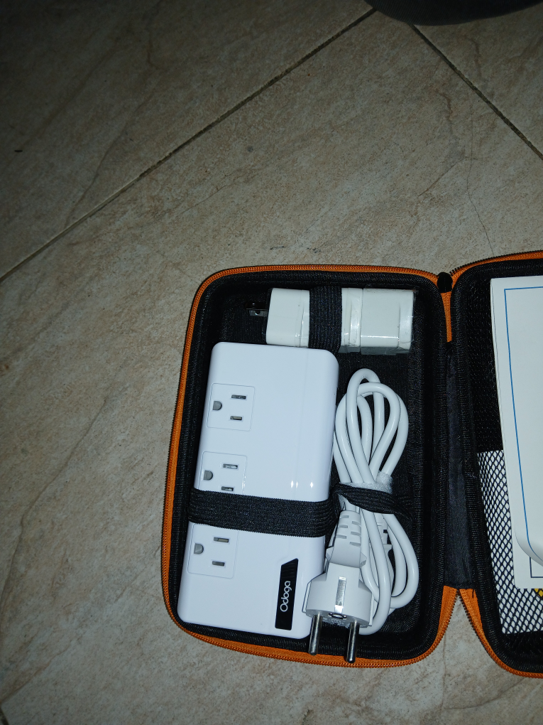 Odoga Travel Power Strip with USB, White - photo 2