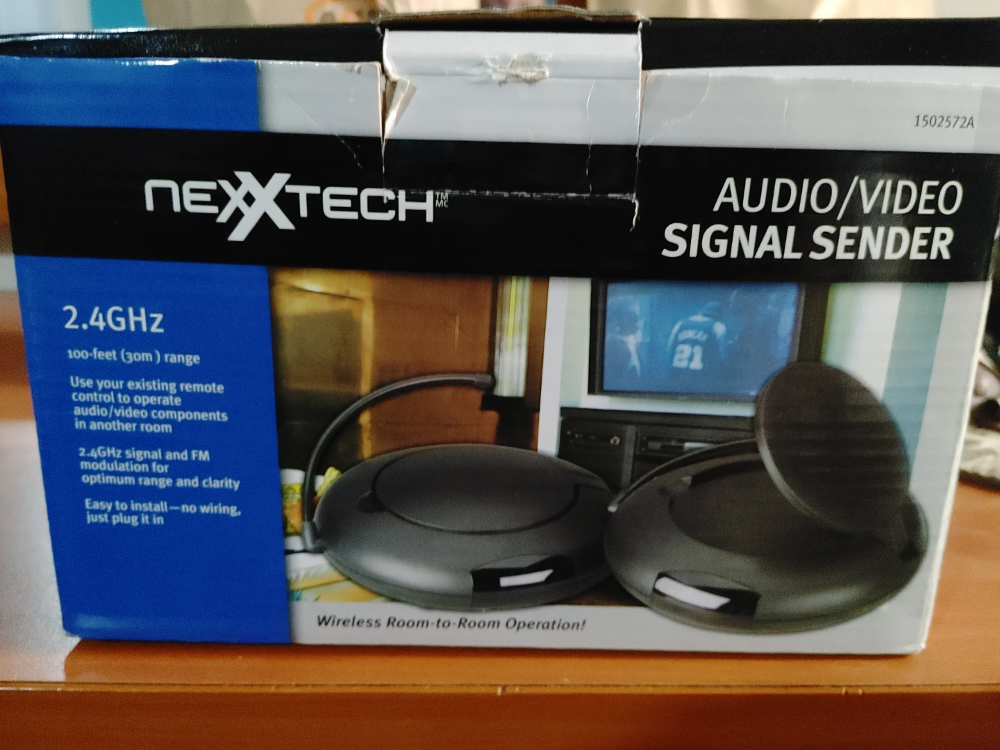 Nexxtech Audio/Video Signal Sender - New in Box! - photo 3
