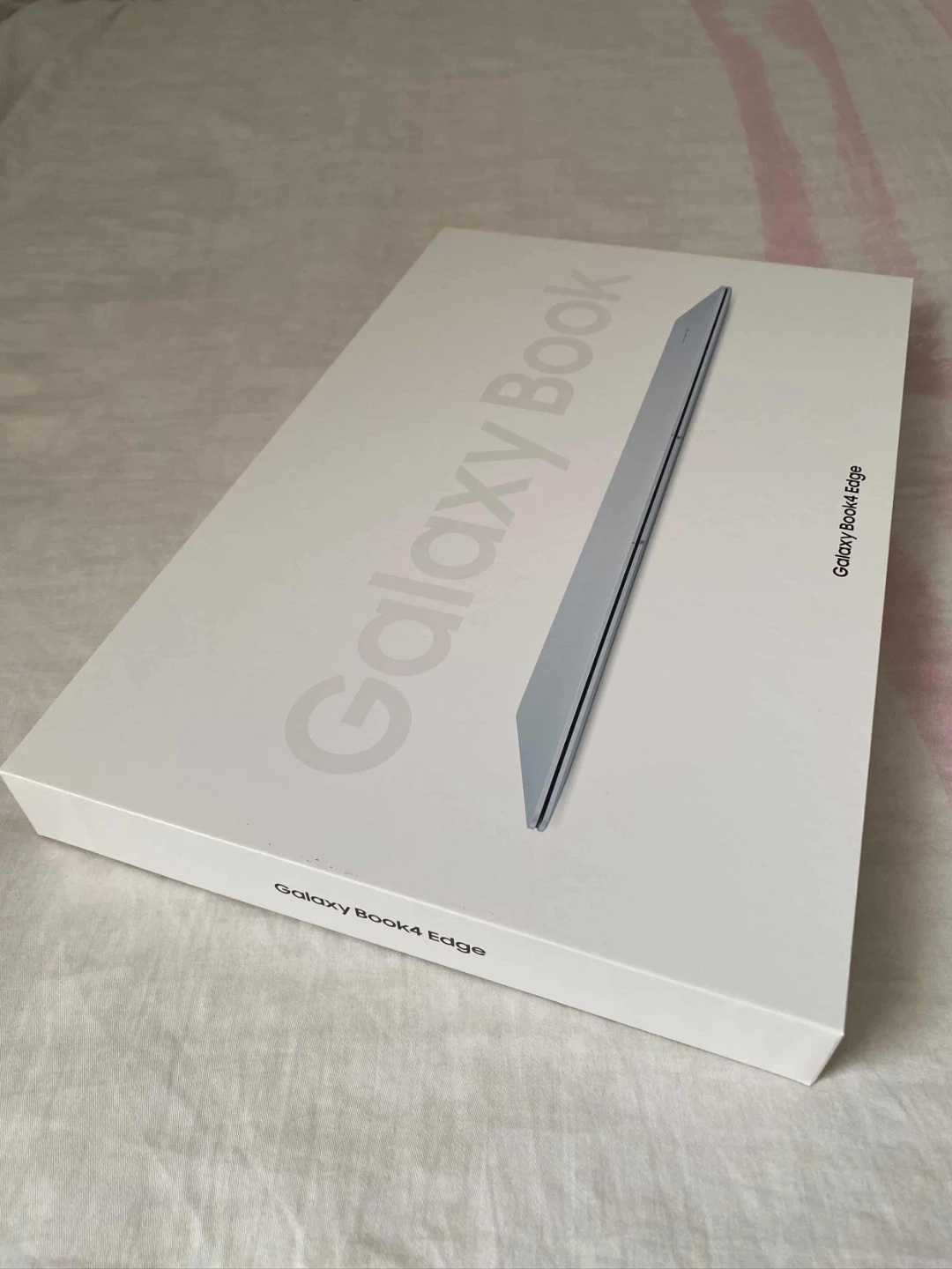 Samsung Galaxy Book4 Edge Laptop 16" 1TB storage - photo 4
