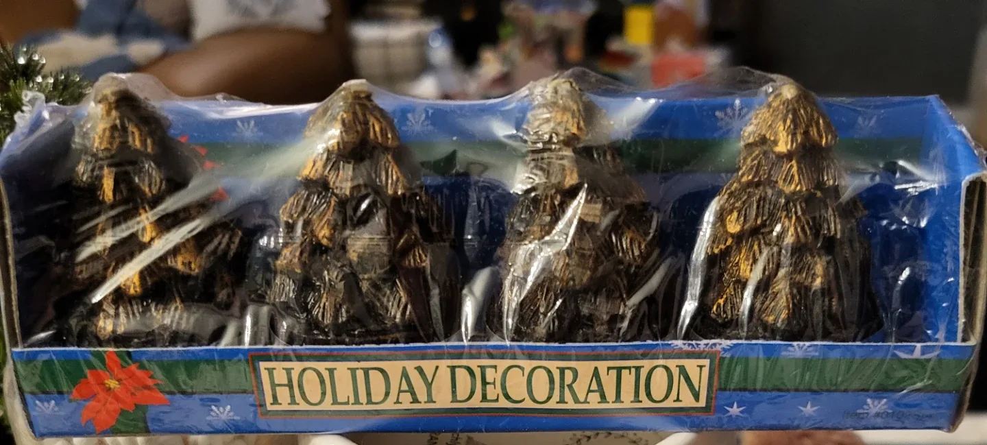 Holiday Candle Figures (Set of 4) image indicator(3)