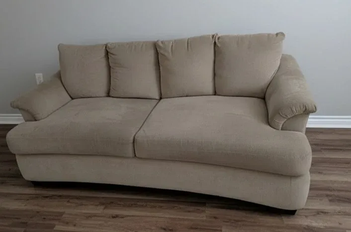 Beautiful Comfortable Couch - Delivery Available