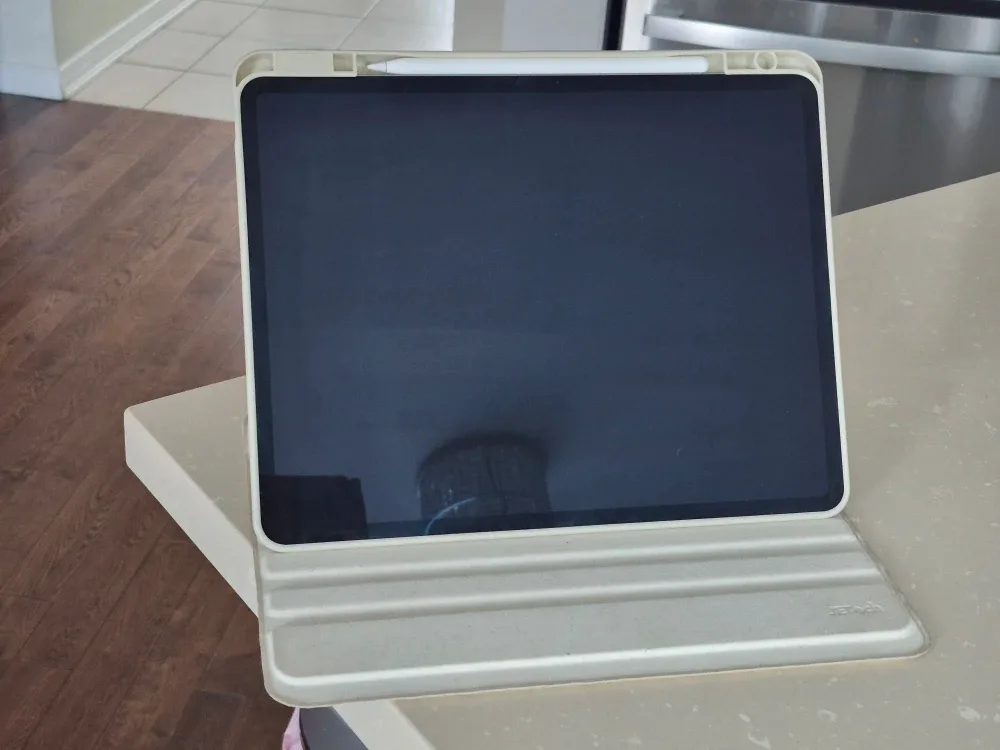 iPad Air 13 inch with Case and Pen