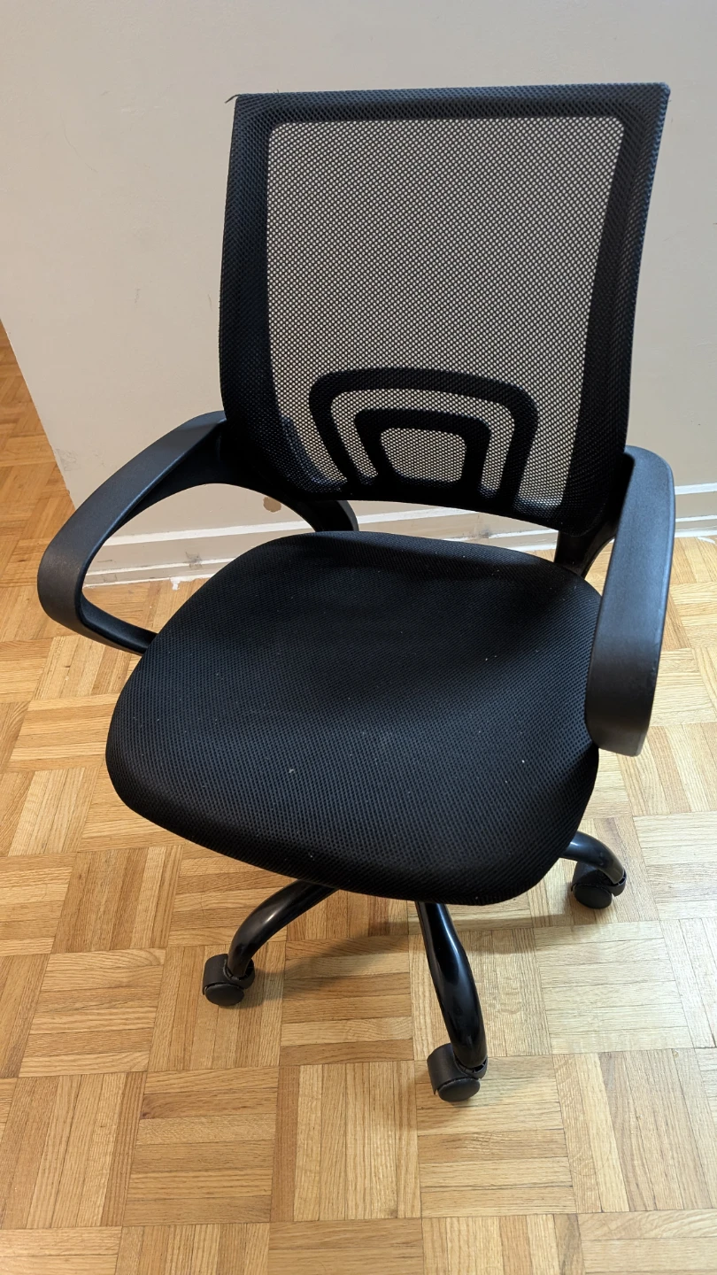 Black Mesh Office Chair