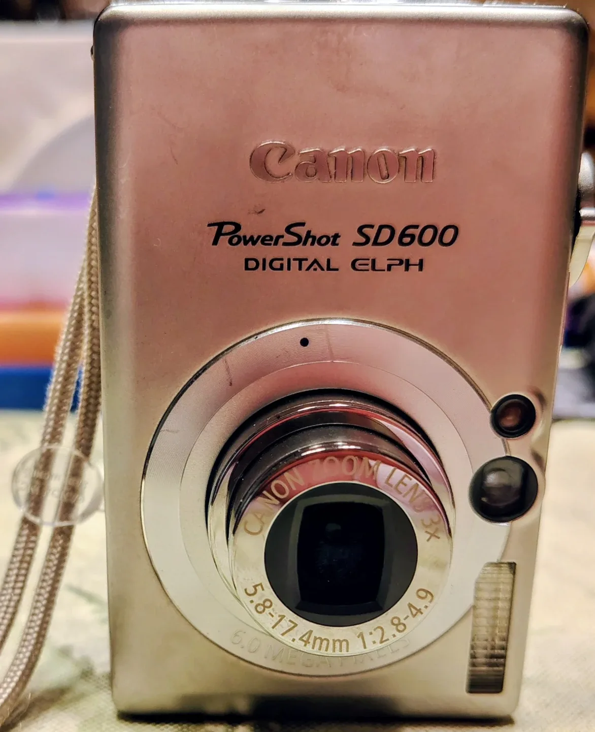 Canon PowerShot SD600 Digital Camera