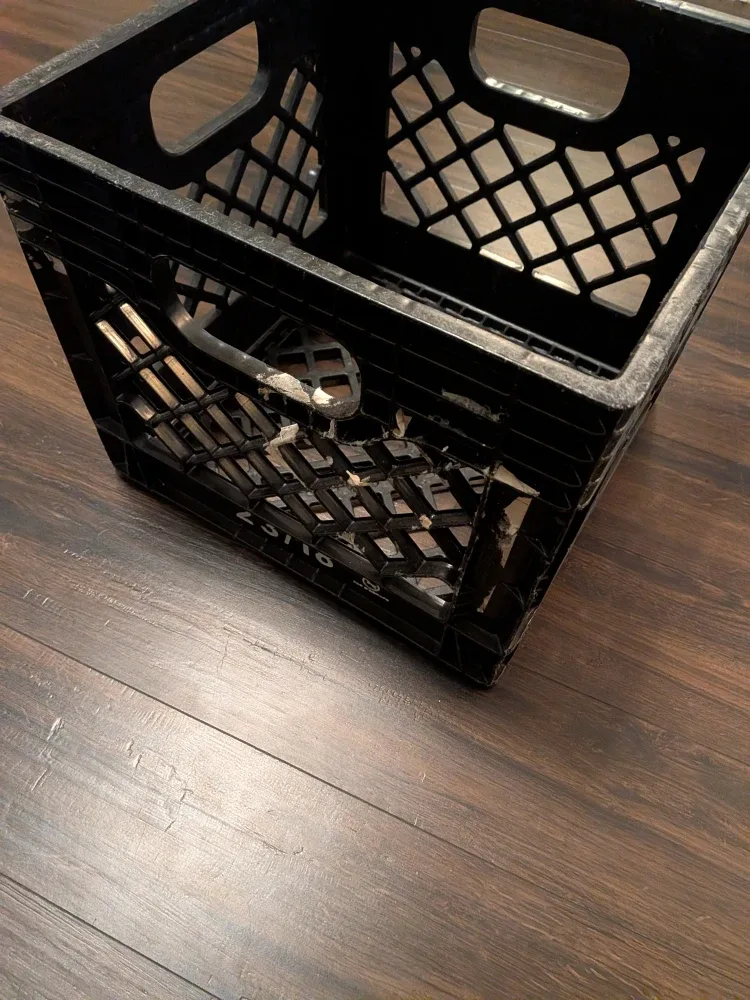 Stackable Milk Crate image indicator(2)