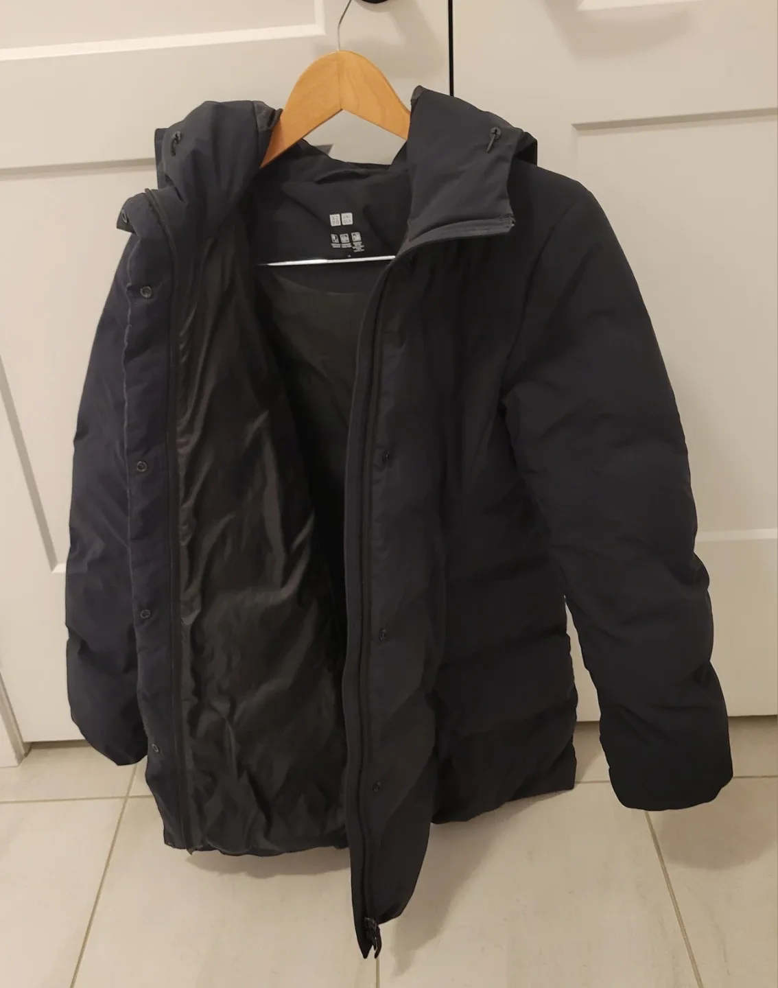 #cleanout Uniqlo Windproof Puffer Jacket - Size M