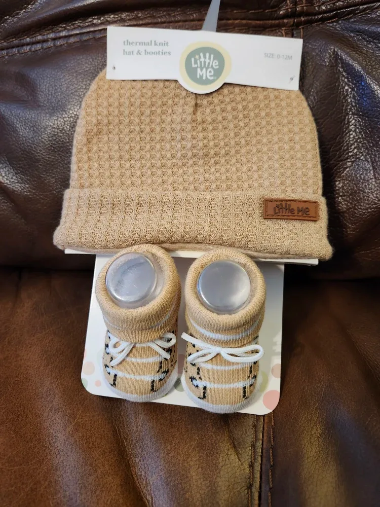 New Little Me Thermal Knit Hat & Booties Set (0-12M)