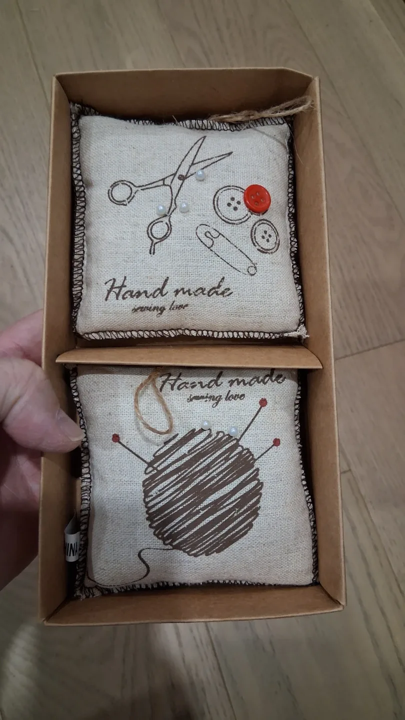 Needle Cushion 2 pieces set