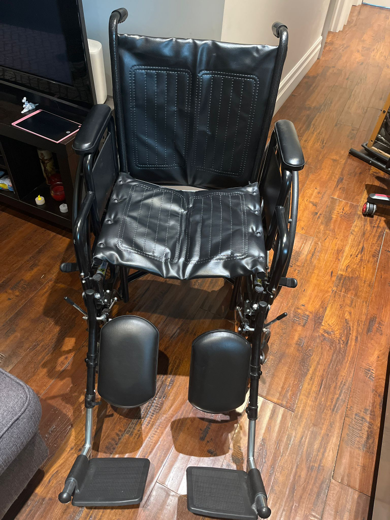 Drive Medical Black Wheelchair - photo 3