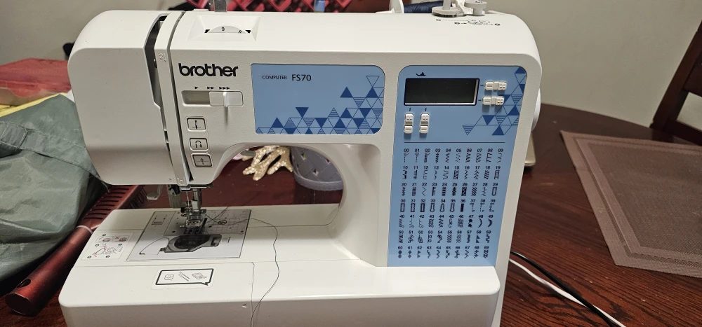 Brother FS70 Computer Sewing Machine - photo 2