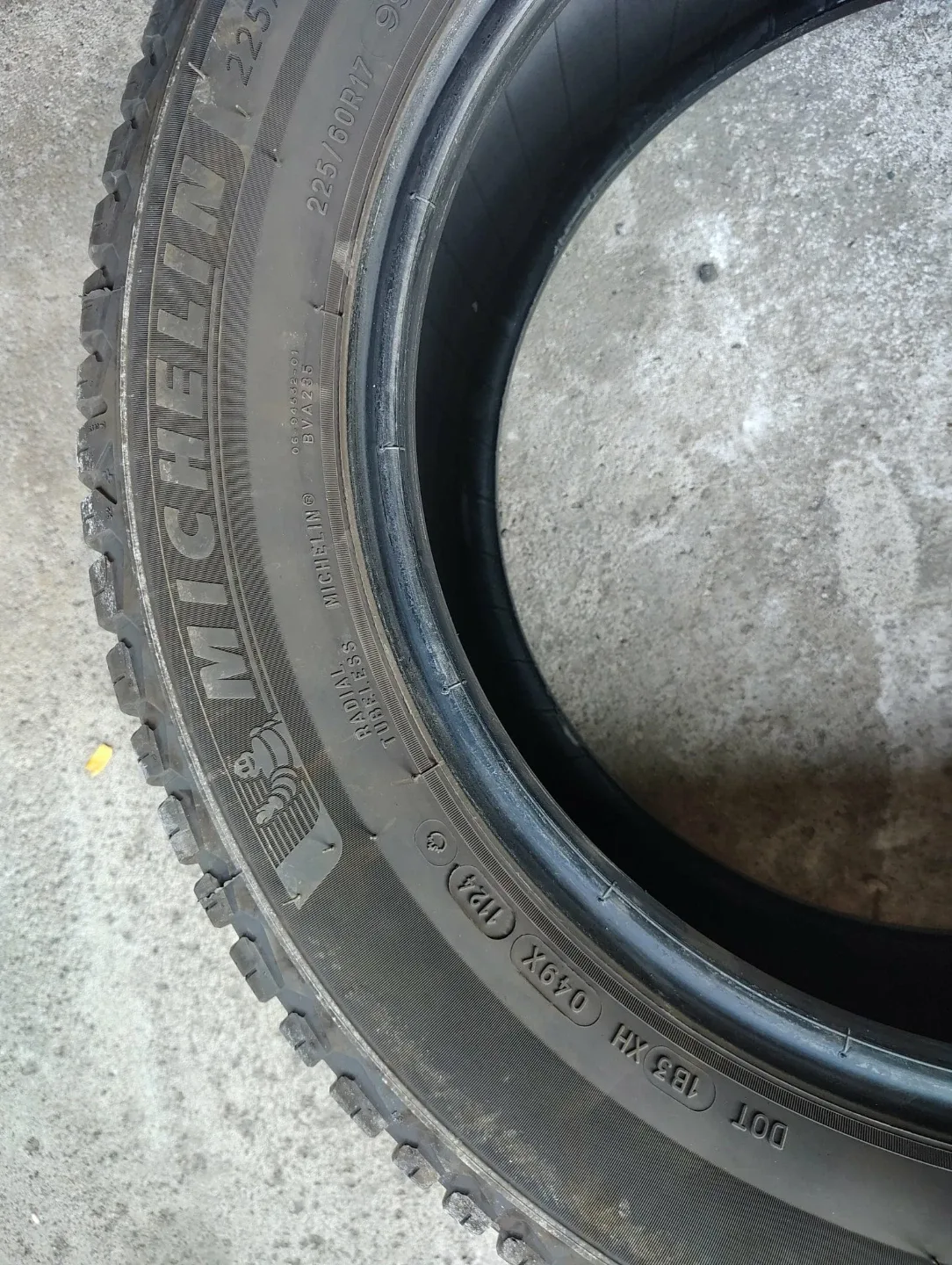 All Weather Tires 225/60R17 image indicator(4)