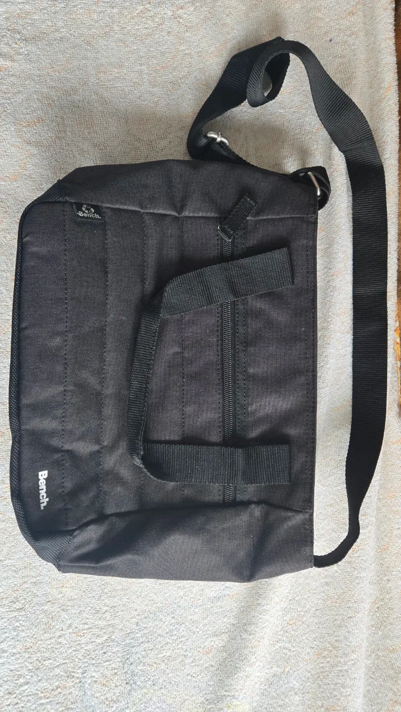 NEW Bench Lunch Bag image indicator(2)