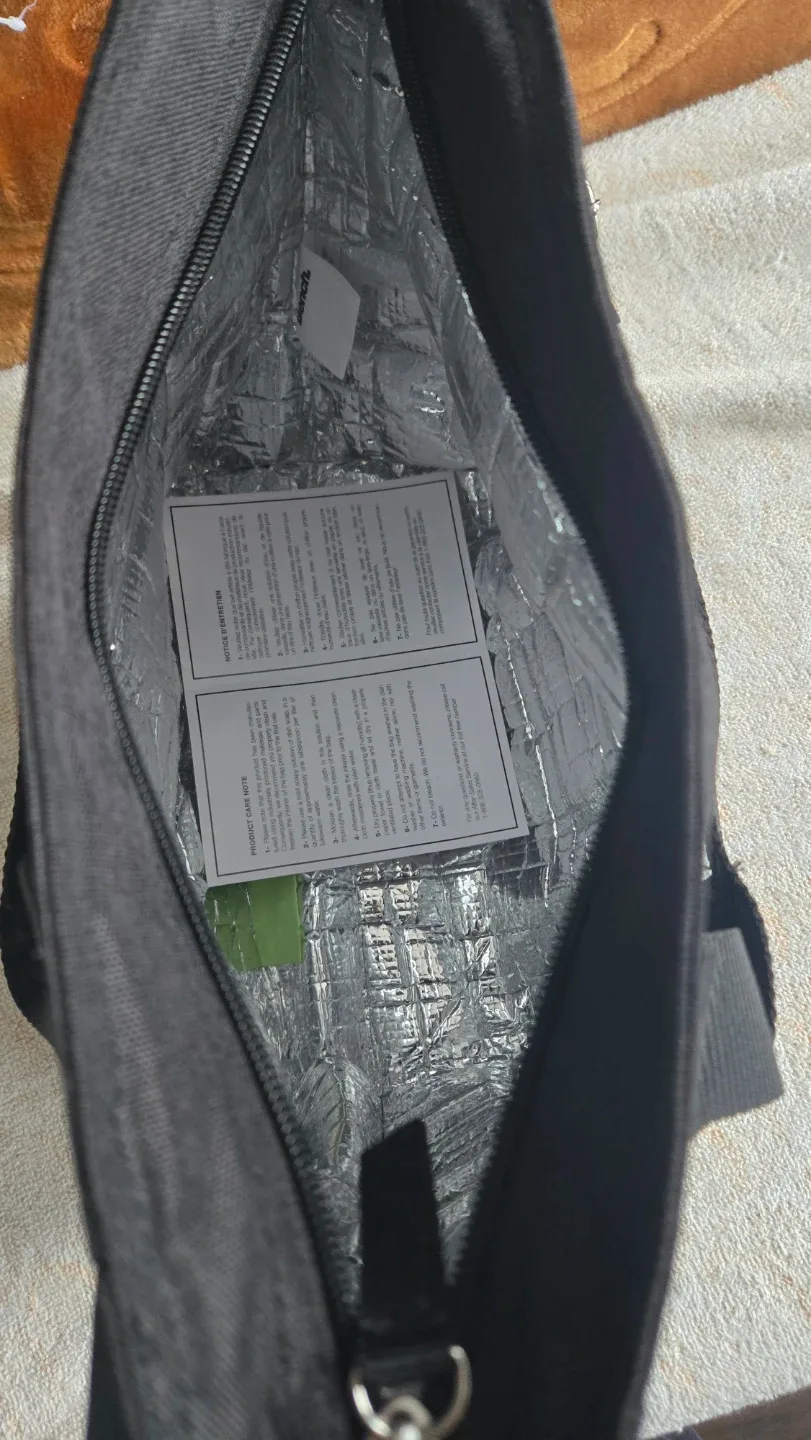 NEW Bench Lunch Bag image indicator(3)