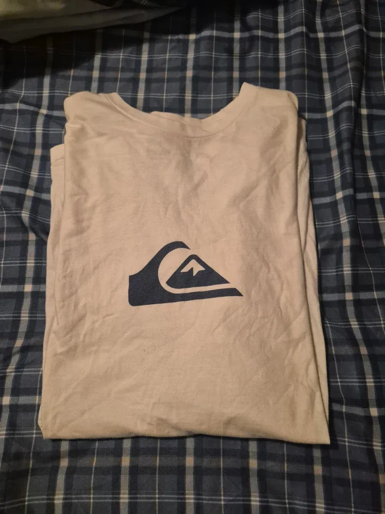 Men's Quiksilver Long Sleeve Shirt in white