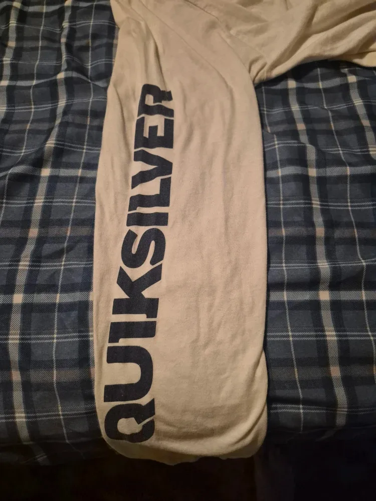 Men's Quiksilver Long Sleeve Shirt in white #Cleanout image indicator(2)