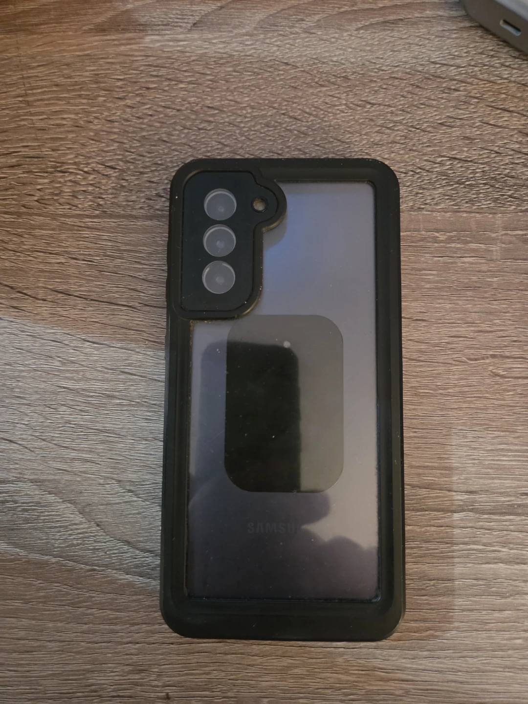 Samsung Phone in Black Case - photo 2