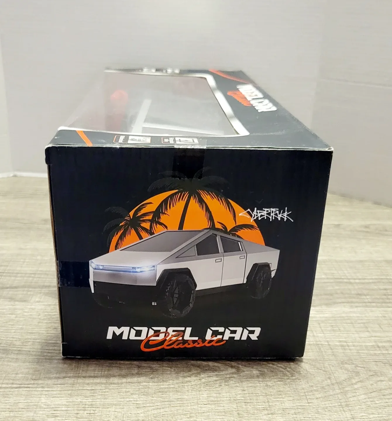 JMYOG Cybertruck Model Car 1:12 Scale, New in Box! image indicator(2)