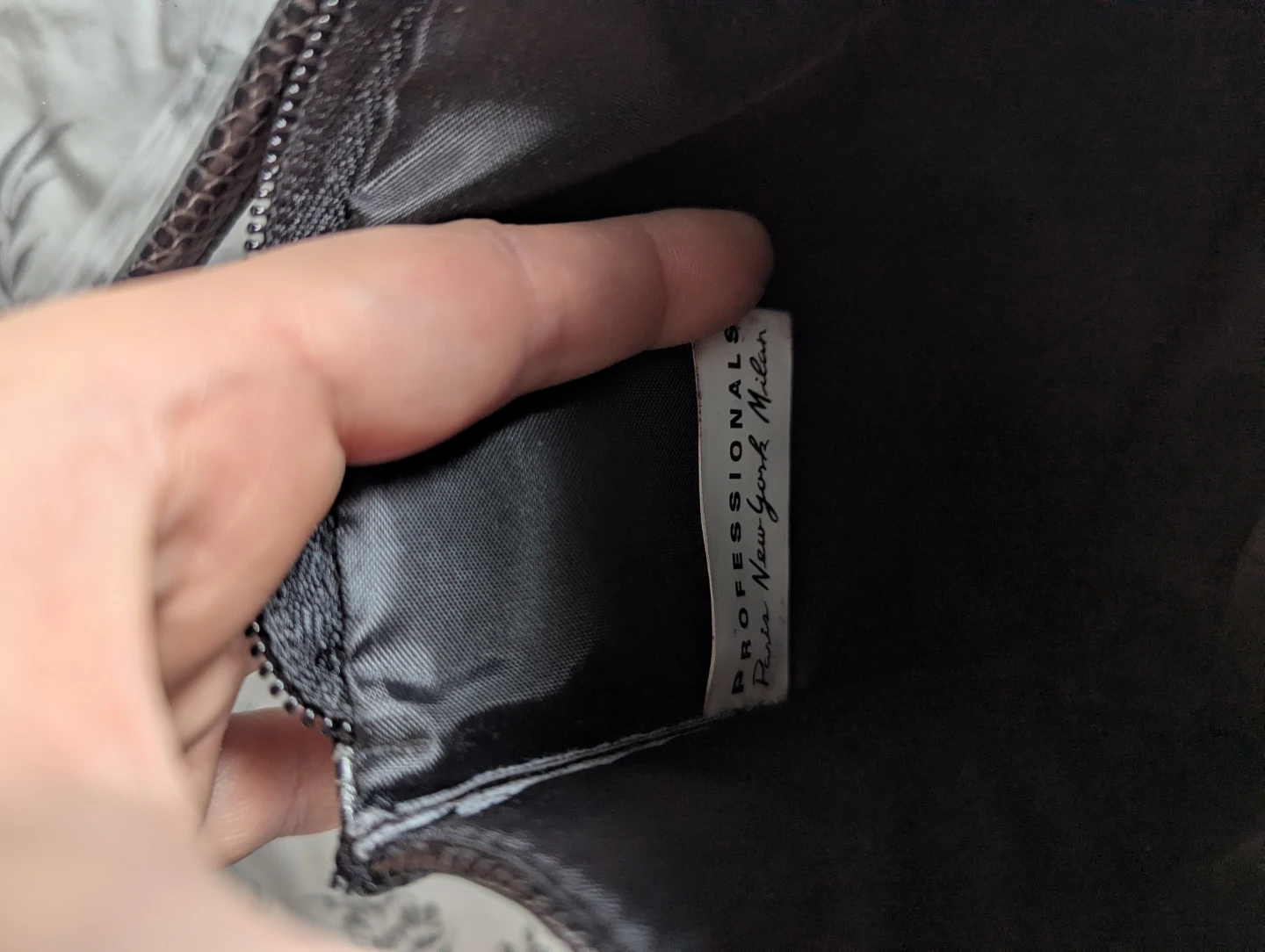 Professionals Paris New York Milan Black Purse - photo 4
