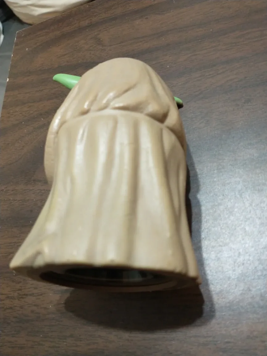 14 cm, 6" official Lucasfilm Yoda figurine, dated 1981 image indicator(3)